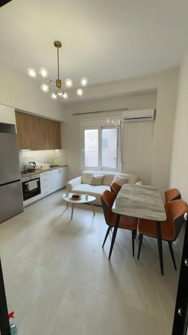 New Center Apartment Near Metro Atena Exterior foto