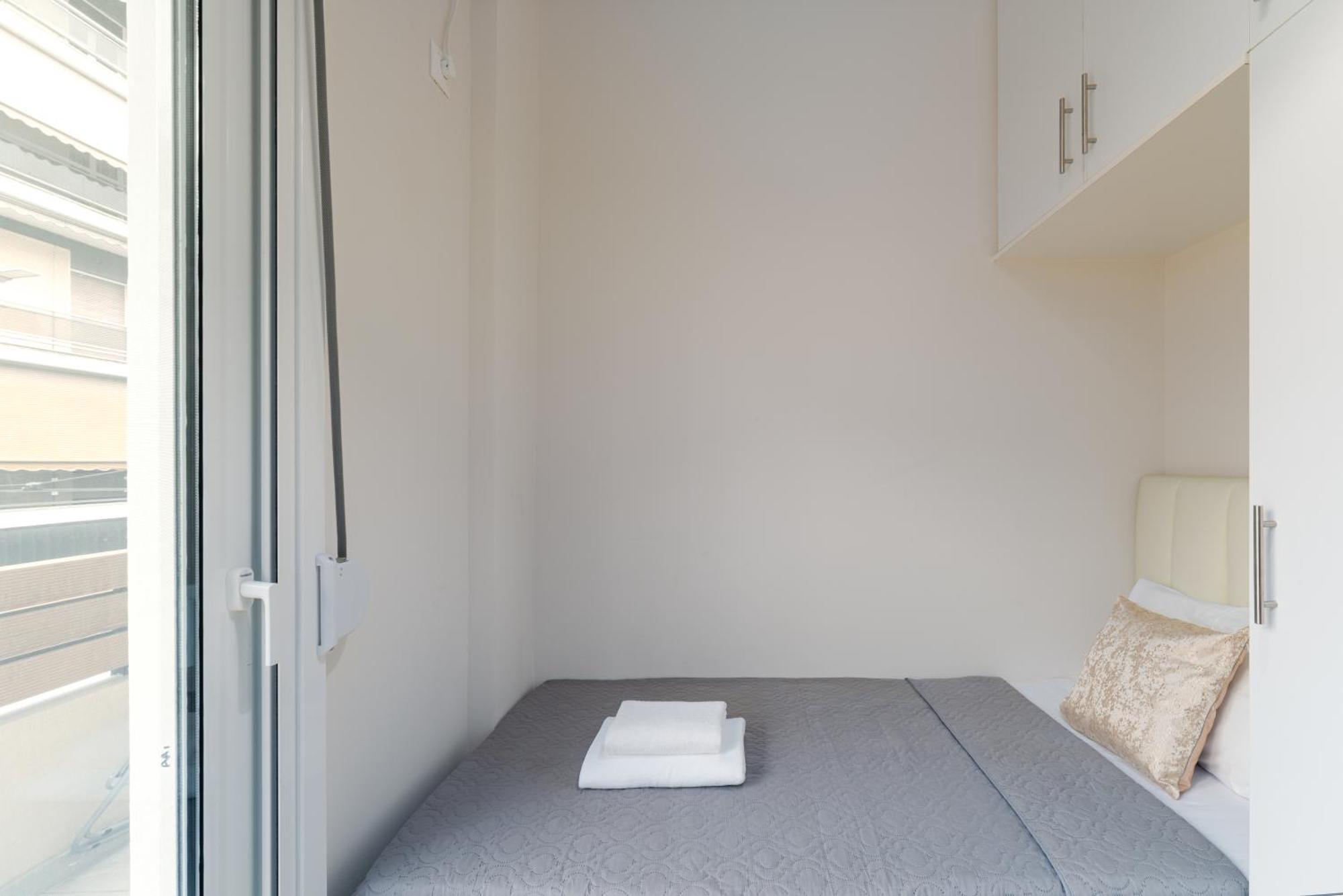 New Center Apartment Near Metro Atena Exterior foto